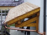 Eingangsueberd_Holzschindel